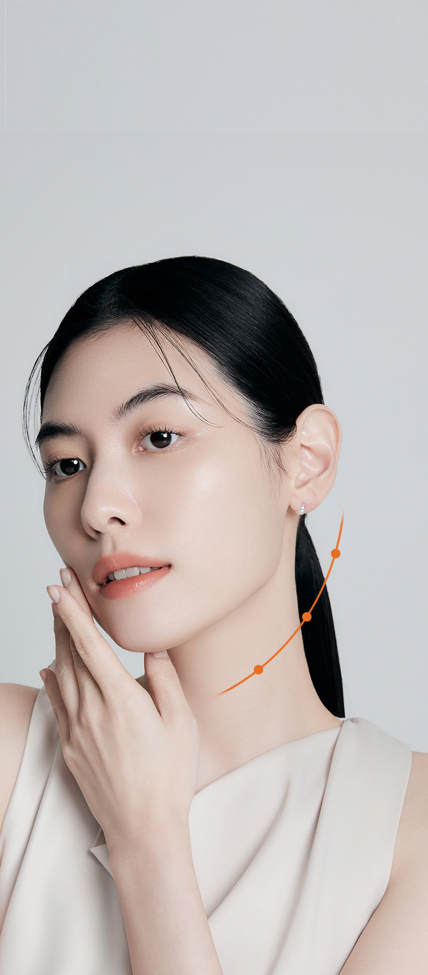 Sulwhasoo,International,<p><span style="color: rgb(0, 0, 0)"><sub>SULWHASOO'S</sub></span></p><p><span style="color: rgb(0, 0, 0)"><sub>SKIN CARING MAKEUP,</sub></span></p><p><span style="color: rgb(0, 0, 0)"><sub>PROVIDING ALL-DAY COMFORT</sub></span></p><p><span style="color: rgb(0, 0, 0)"><sub>AND A BREATHABLE LOOK</sub></span></p>