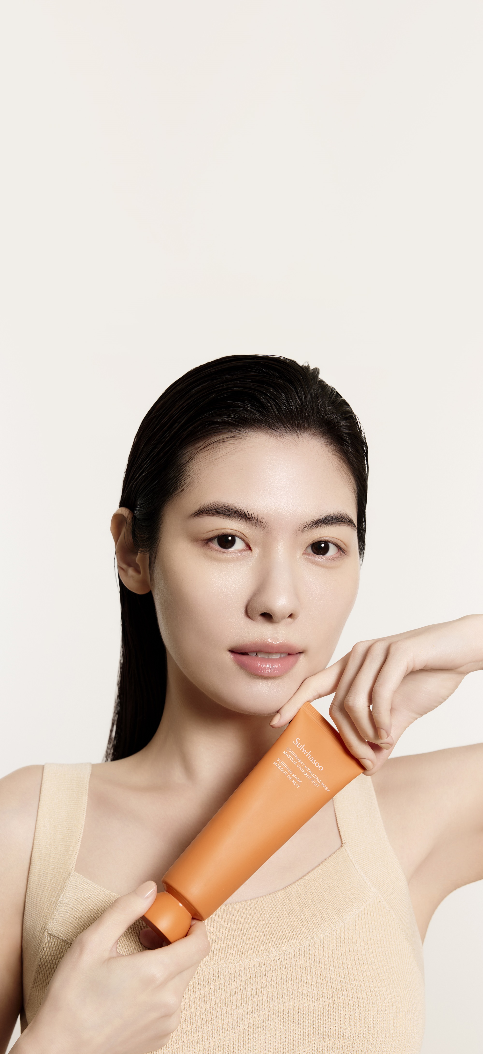 Sulwhasoo,International,
EXPERIENCE
VISIBLY VITALIZED SKIN
IN THE NEXT MORNING