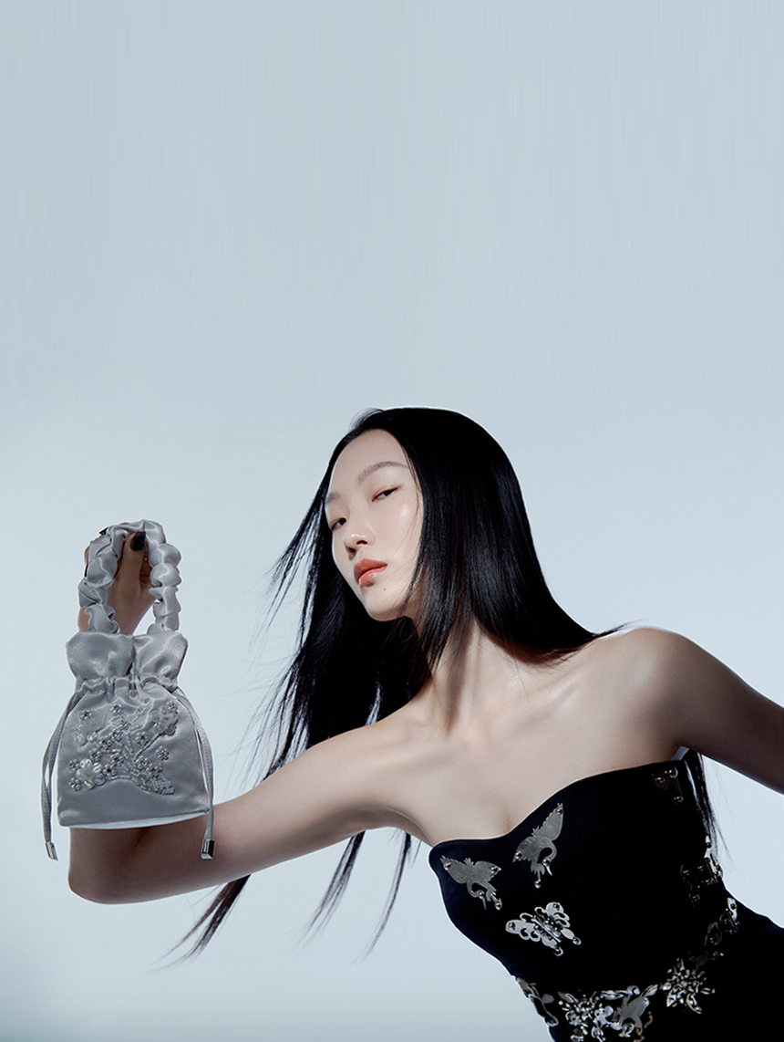 Sulwhasoo,International,<p><span style="color: #000000">SULWHASOO BUKCHON</span></p><p><span style="color: #000000">FLAGSHIP STORE EXCLUSIVE</span></p>