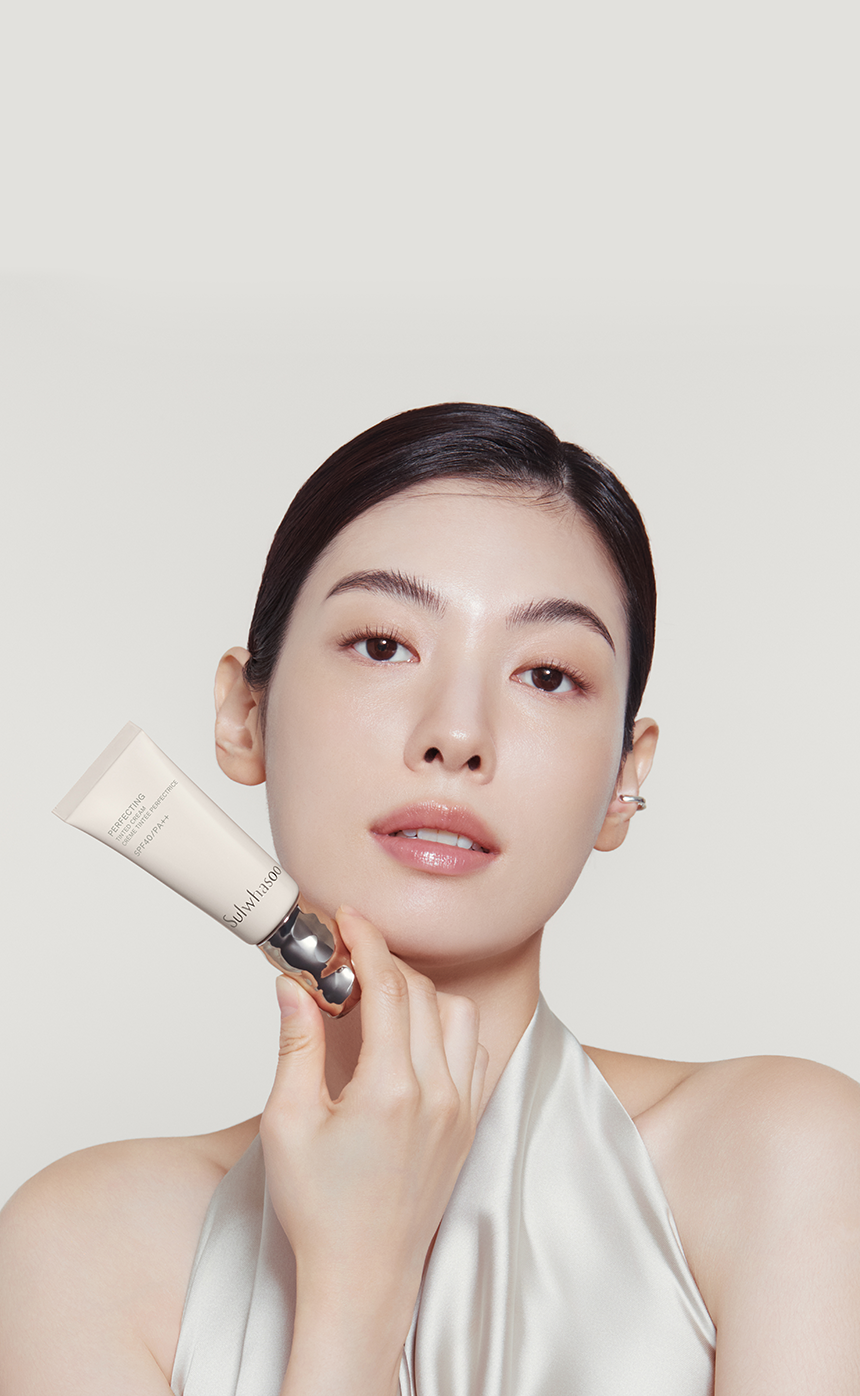 Sulwhasoo,Malaysia,<p><span style="color: rgb(0, 0, 0)"><sub>SEAMLESSLY COATS SKIN​</sub></span></p><p><span style="color: rgb(0, 0, 0)"><sup>FOR AN EVEN, SMOOTH FINISH</sup></span></p>