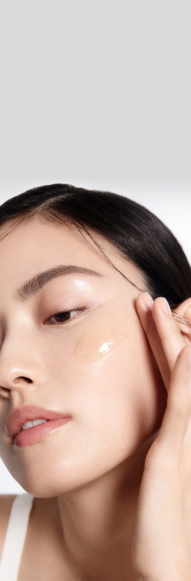 Sulwhasoo,International,SKIN LOOKING TWO YEARSYOUNGERAFTER 7 DAYS OF USE*